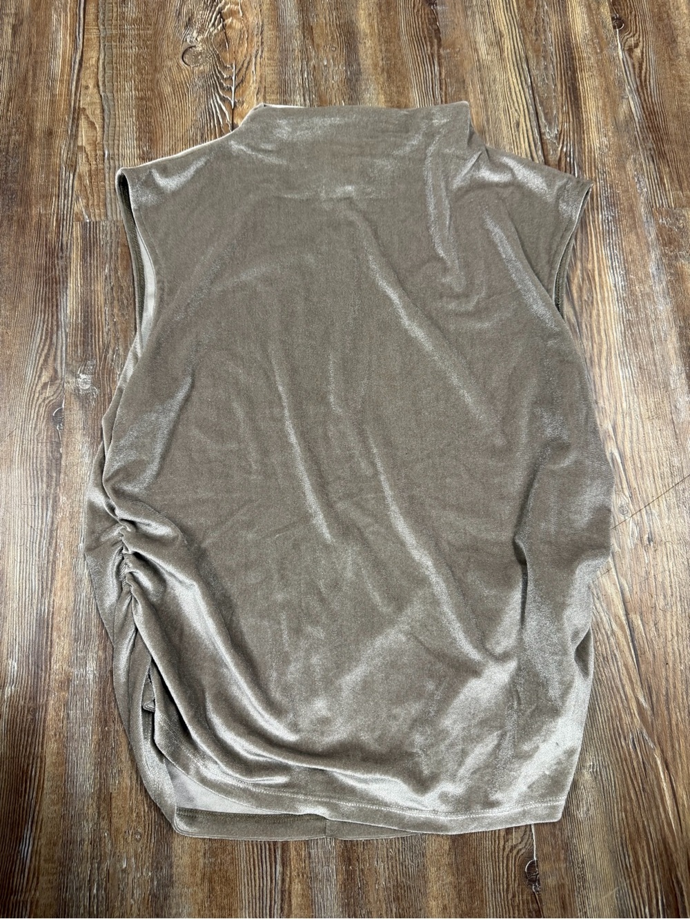 A New Day velvet sleeveless top in a L